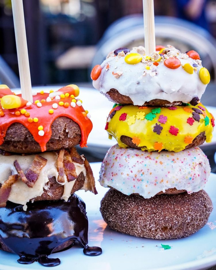 Skip the Traditional Cake and Go for a Donut Bar With Baby-Themed Designs